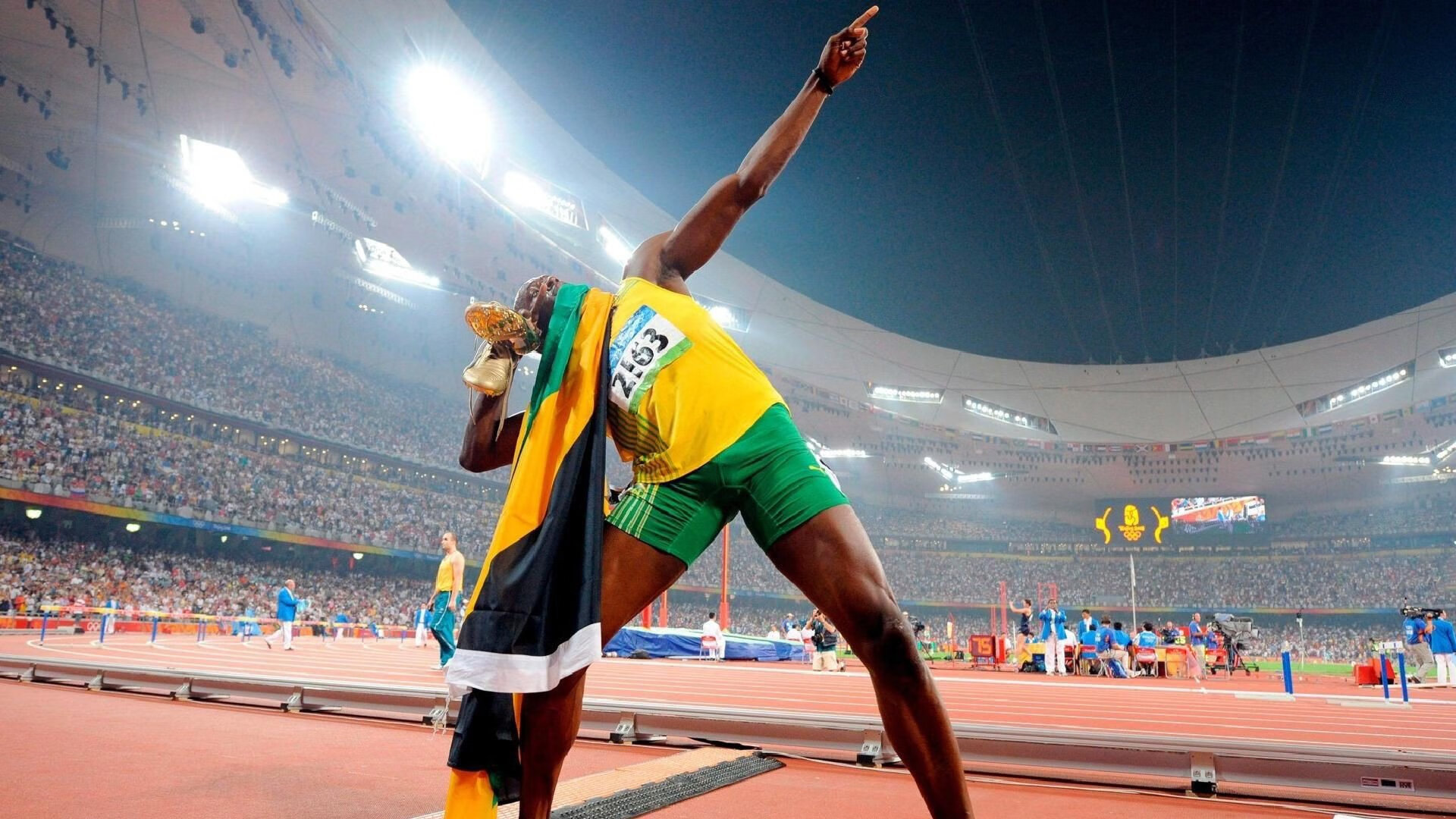 法国青训体系中的青年球员逐步走向国际赛场，法国青训体系中的青年球员逐步走向国际赛场的原因